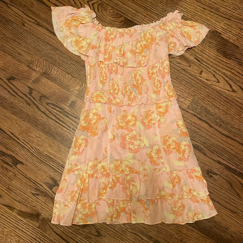 Floral pale pink off the shoulder SPRINGBREAK ASTR dress, size small!